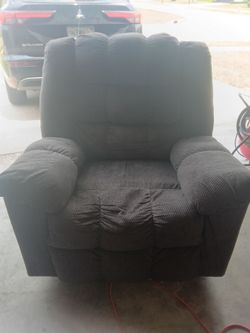 Power Reclining Chair 300 OBO or Trade For Transportation