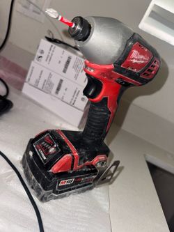 MILWAUKEE IMPACT DRILL