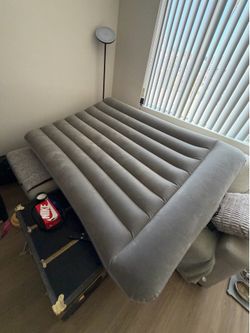 Bestway Air Mattress with Built-In AC Pump - Full Size
