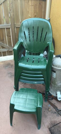 Patio Chairs  With Table 