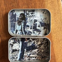 handmade hunger games Kanis in district 12 rubble