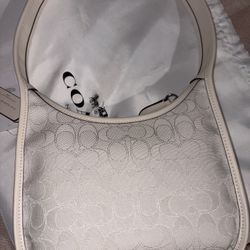 Limited Coach Curve Zip Bag 