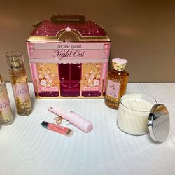 Bath And Body Works - 7 Piece Beauty Set