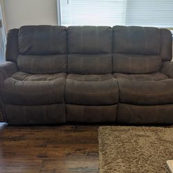 2 Sofa recliners.    Buy 1 or both 300-600