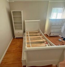 Bed twin set