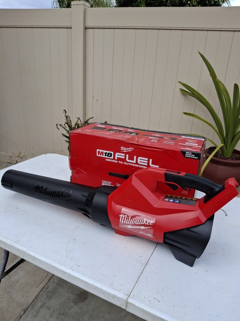 Milwaukee M18 FUEL Blower (Tool Only)