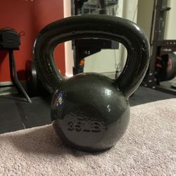 Kettlebell 35lb Like New