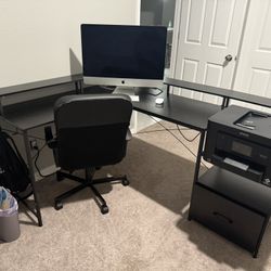 Corner desk