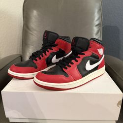 Nike Air Jordan 1 Mid