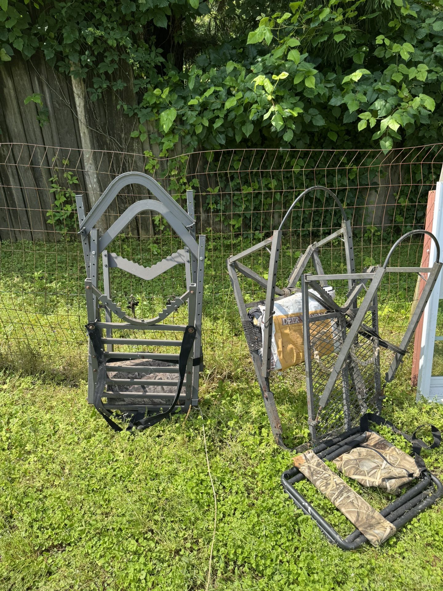 Self Climb Deer Stands