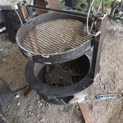 Fire Pit/ Grill 24”
