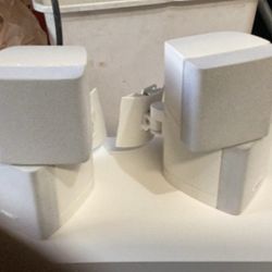 BOSE ACOUSTIMASS 5 III (2)Cube Speakers And Sub