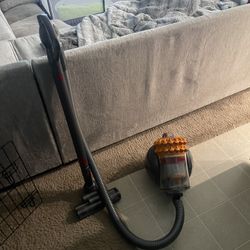 Dyson Vacuum 