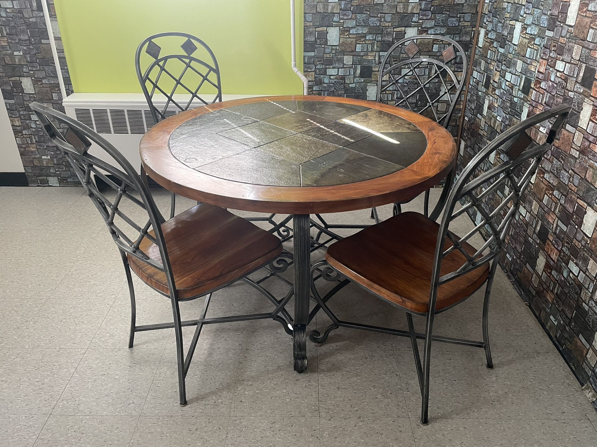 Beautiful Green Brown Tile Iron/Wood Table and Chairs