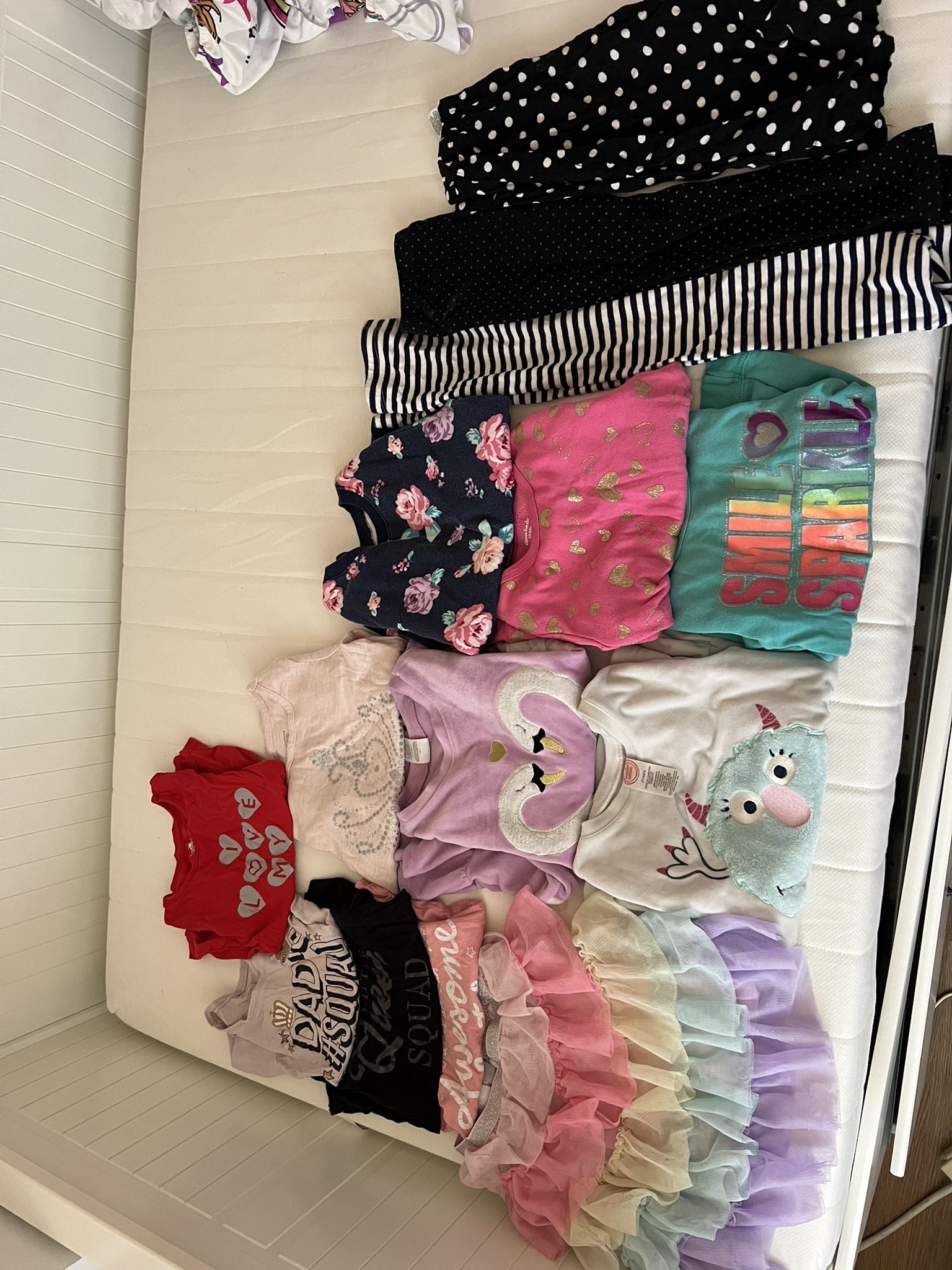 Toddler Girls Bundle Size 5T (14 Pieces).