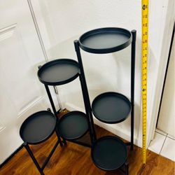 6 Tier Metal Rust Resistant Indoor Outdoor Foldable Plant Stand Size 31" Tall New Condition