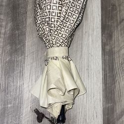 Givenchy Umbrella ☔️  Vintage 