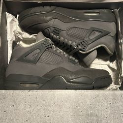 Size 9 jordan 4 cimets/GRIS FER
