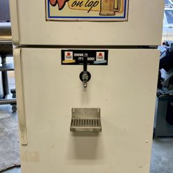 Fridge / Kegerator 
