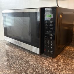 BLACK & DECKER Microwave