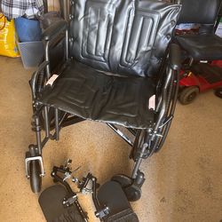 Bariatric wheel chair