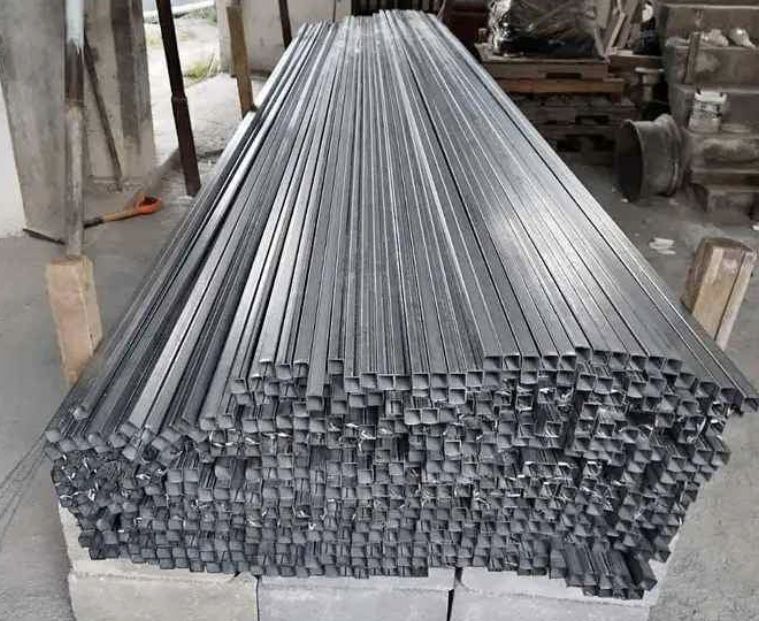 1.5x1.5 Square Tubing Fence