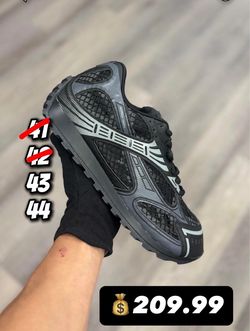 Bottega Veneta Orbit Sneakers Black
