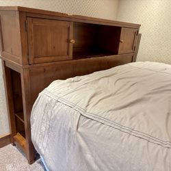 Pottery Barn-Queen Captains Bed
