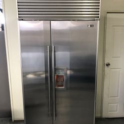 Sub Zero 42” Stainless Steel Built In Side By Side Refrigerator 