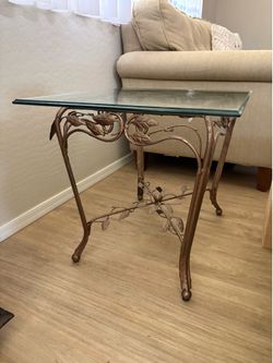 Side or end table