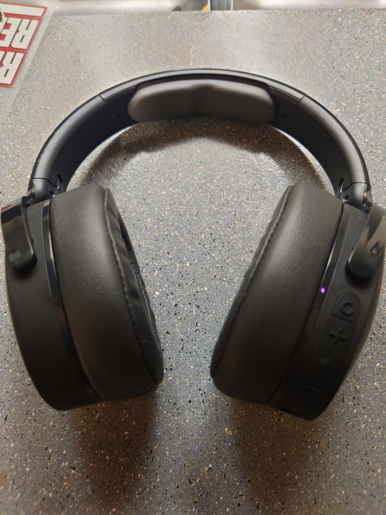 Skull Candy Noise Canceling Head Phones