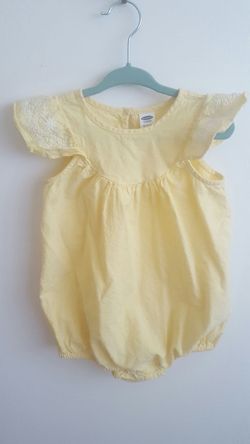 Old navy baby girls bubble romper 18-24m