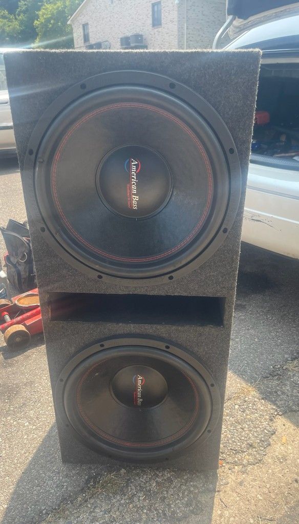 15 InchSubwoofers Amp Compacitor