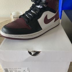 Air Jordan 1 Beetroot
