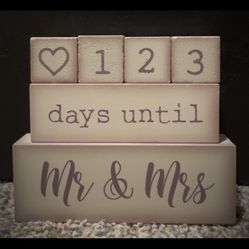 Wedding Countdown Block Set – “Days Until Mr. & Mrs.”