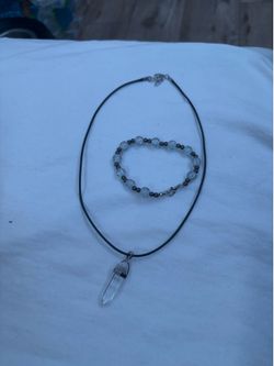 Bracelet and stone pendant necklace set