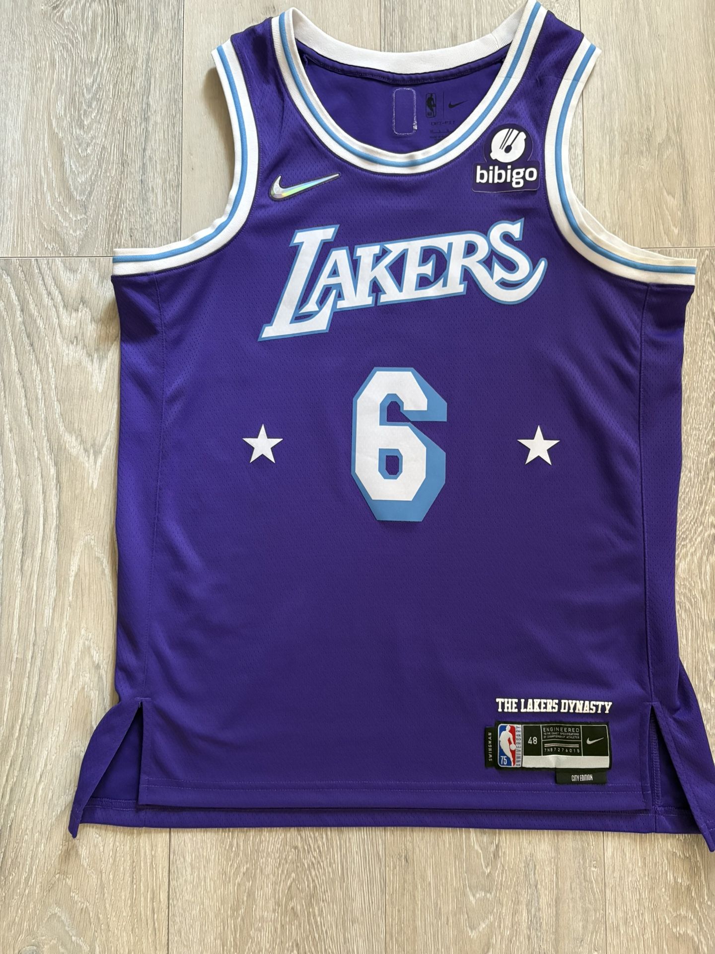 Nike LeBron Jersey Size Large