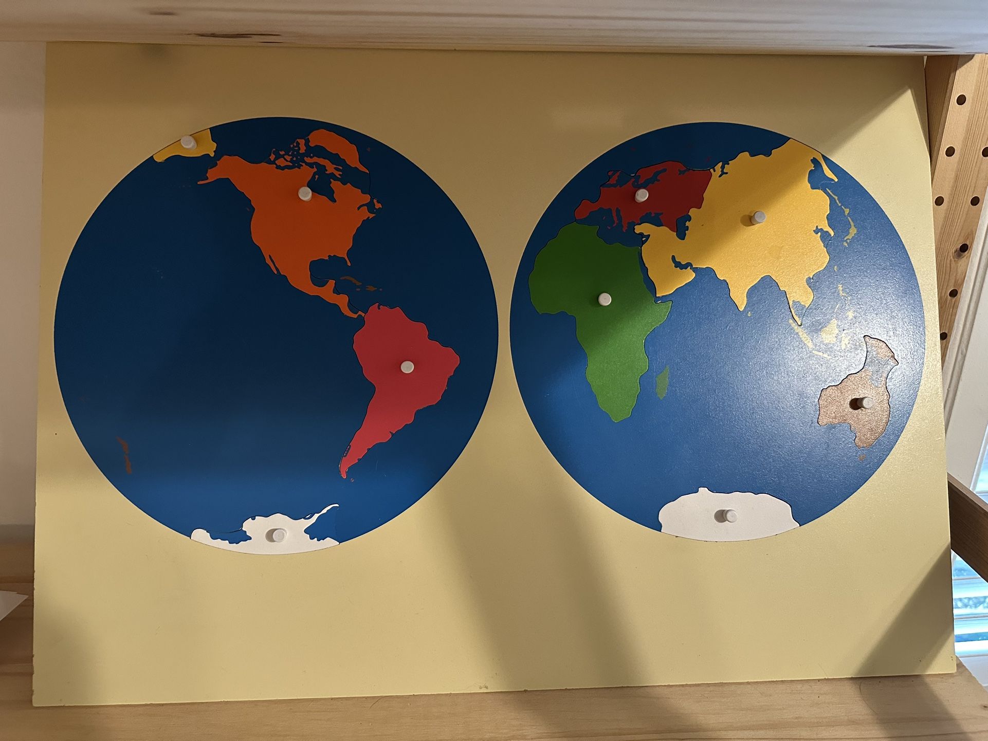 Montessori World Puzzle