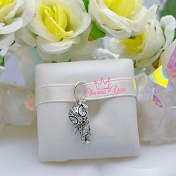 Adorable Charm 925 silver for Pandora moments bracelet.