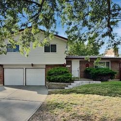 3 Bedroom 2.5 Bathroom House