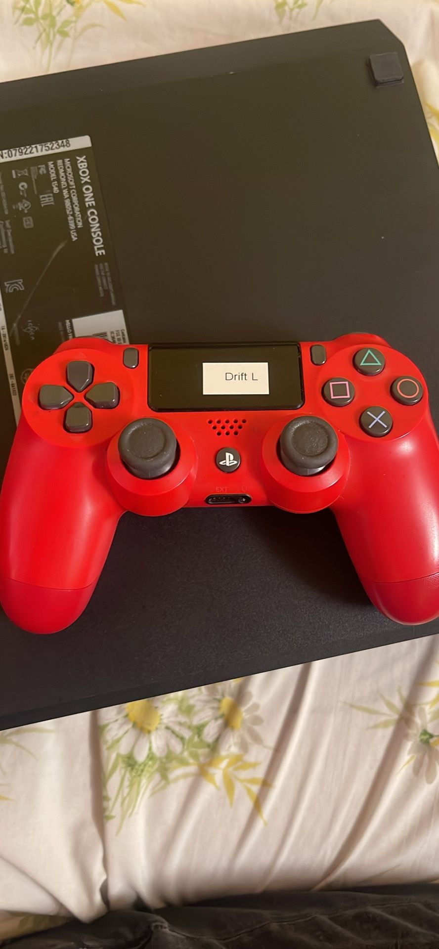 PS4 Controller