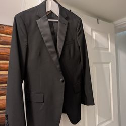 J Ferrar Tuxedo Jacket And Pants 32/30