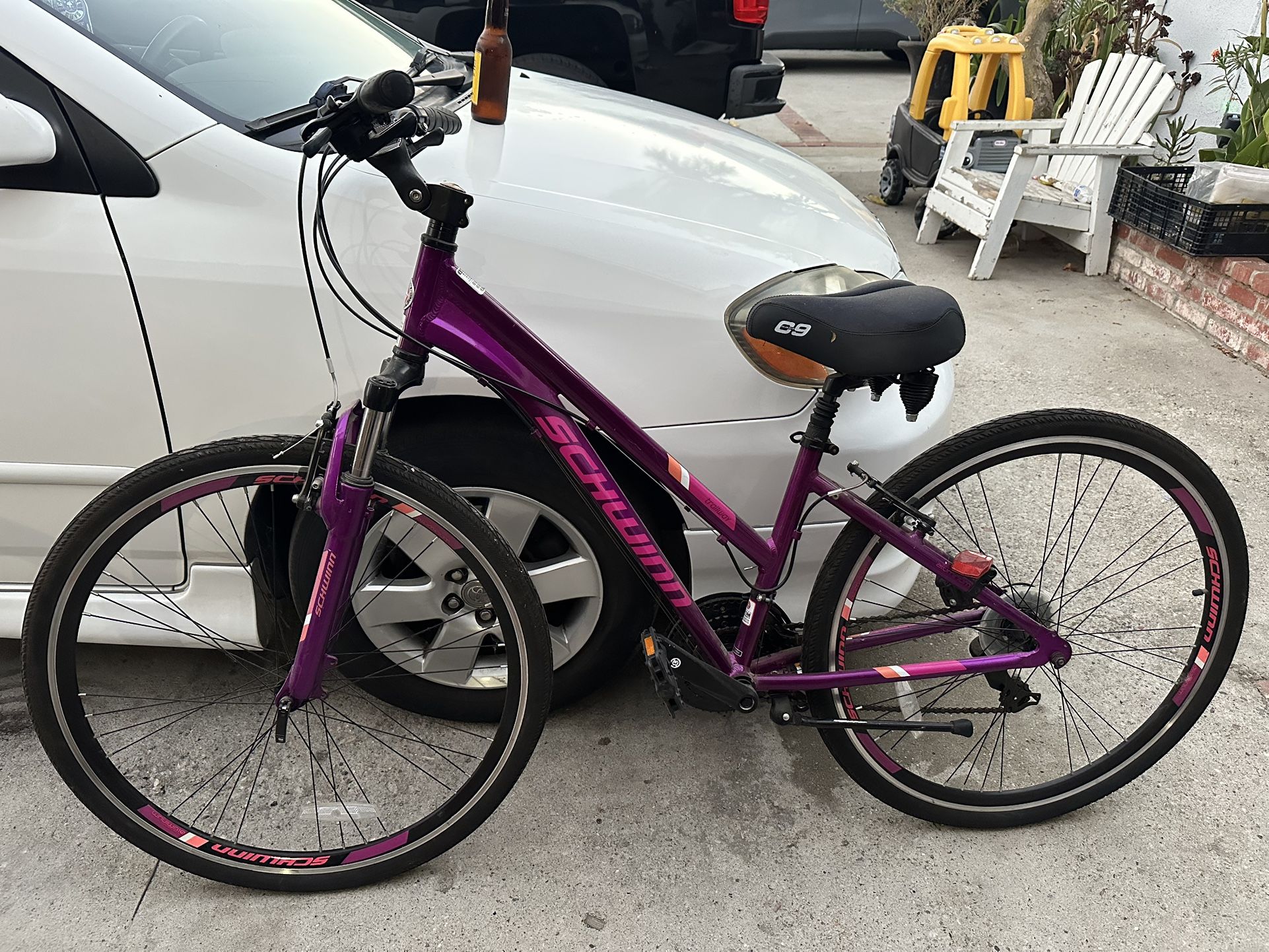 Women’s Schwinn Trailway Bike