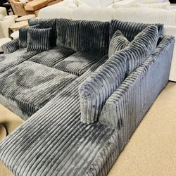 Double Chaise Cozy Sectional! 