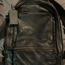 Tumi harrison outlet bates leather backpack