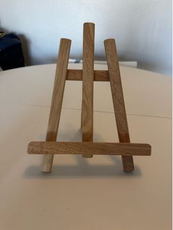 Mini canvas stand