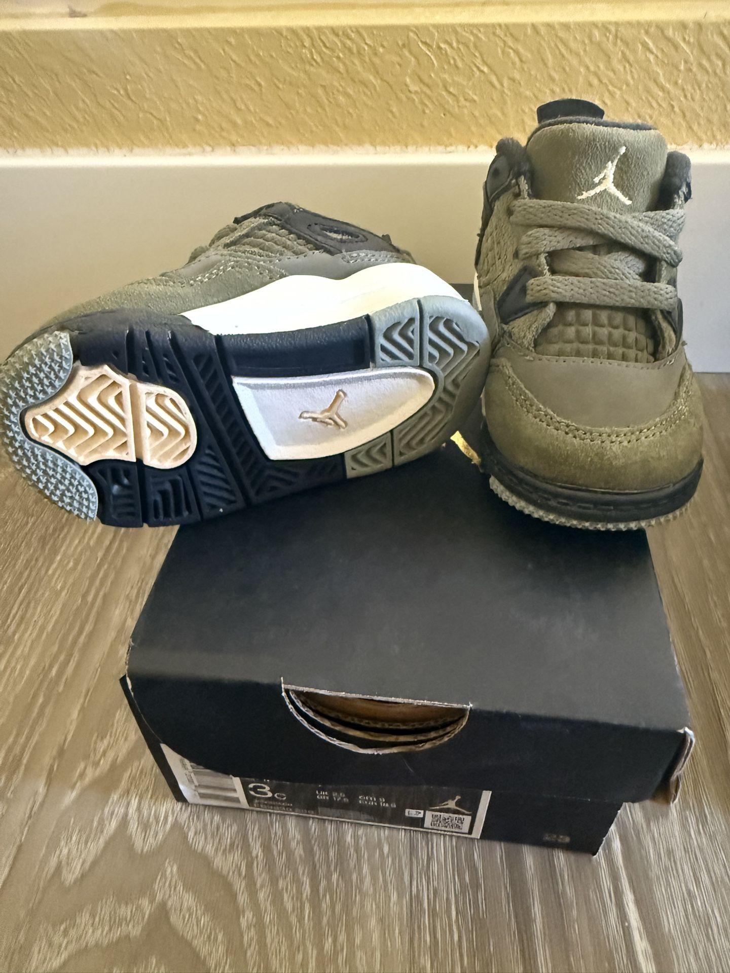 Brand New Air Jordan 4 Retro SE "Craft - Olive" (TD) - Size 3C