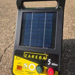 Zareba 0.15 Joule 5-Mile Solar-Powered Low Impedance Electric Fence Charger, 2-Week Battery Life