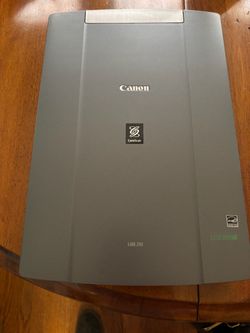 Canon CanoScan LiDE 210 Scanner