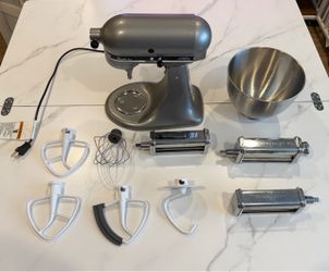 KitchenAid 4.5qt Tilt-Head Stand Mixer w/ Pasta attachments